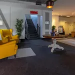Check In Hotel
